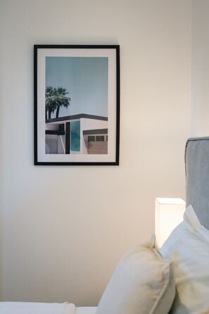 3 bedrooms, desk, iron/ironing board, WiFi