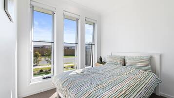 4 chambres, bureau, fer et planche à repasser, Wi-Fi