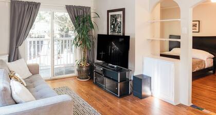 Serene Sequoia Cottage - Near UC Berkeley - Fully Equipped