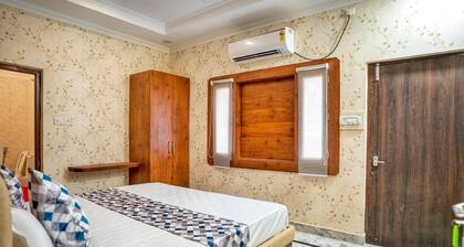 Soni's mansion cozy stay & dine