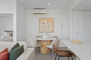 Dining - LP501: 2 Bedroom 2 Bathroom with Parking (Brisbane)