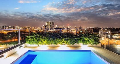 LP501: 2 Bedroom 2 Bathroom with Parking