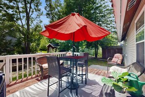 屋外ダイニングエリア