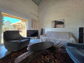 Fireplace, stereo, computer monitors