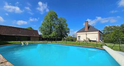 At the edge of the woods, family and relaxation