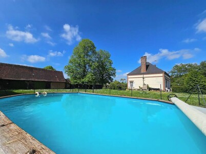 At the edge of the woods, family and relaxation