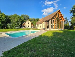 Outdoor pool, a heated pool
