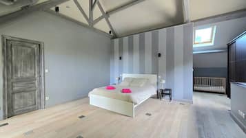 7 habitaciones, cuna de viaje, wifi gratis y ropa de cama