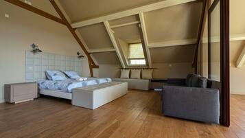 7 quartos, berço de viagem, Wi-Fi de cortesia, roupa de cama