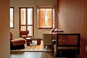 Coin salon dans le hall