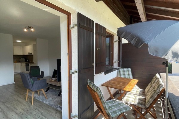Ferienwohnung Bergblick (DE Marquartstein) - Hahn Verena - 3949-Sitzecke Balkon
