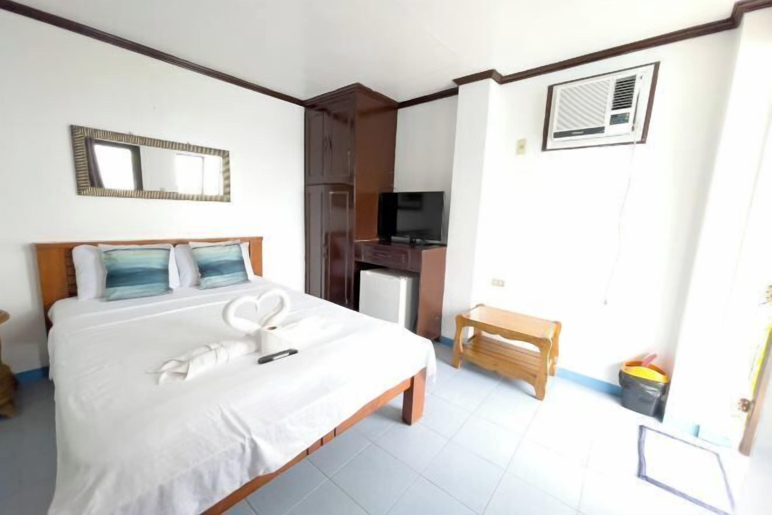 Bureau, Wi-Fi gratuit, draps fournis