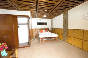 Studio | Desk, free WiFi, bed sheets