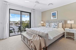 2 soverom, strykejern/-brett, wi-fi og sengetøy