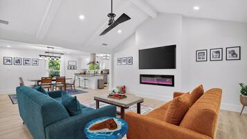 Smart TV, fireplace, table tennis
