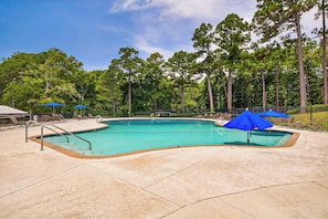 Pool - The Skipper’s Hideaway: Golf Course & Pool Oasis (Daphne)