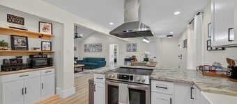 The Skipper’s Hideaway: Golf Course & Pool Oasis