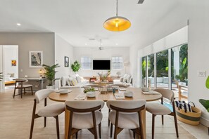 Dining - Serenity at Surfside | Pool, Porches, Fire Pit & Arcade Near Vilano Beach (St. Augustine)