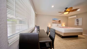 Desk, WiFi, bed sheets