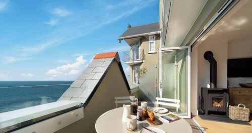 Ocean Reach – 2-Bed Sea View Apartment at Tors Parks