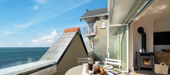 Ocean Reach – 2-Bed Sea View Apartment at Tors Parks