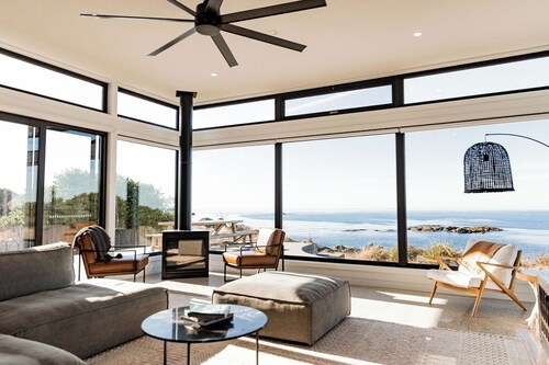 Embers Bay of Fires - A holiday home like no other