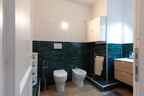 Haartrockner, Handtücher