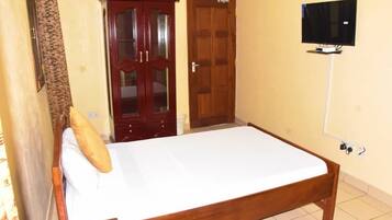 Iron/ironing board, free WiFi