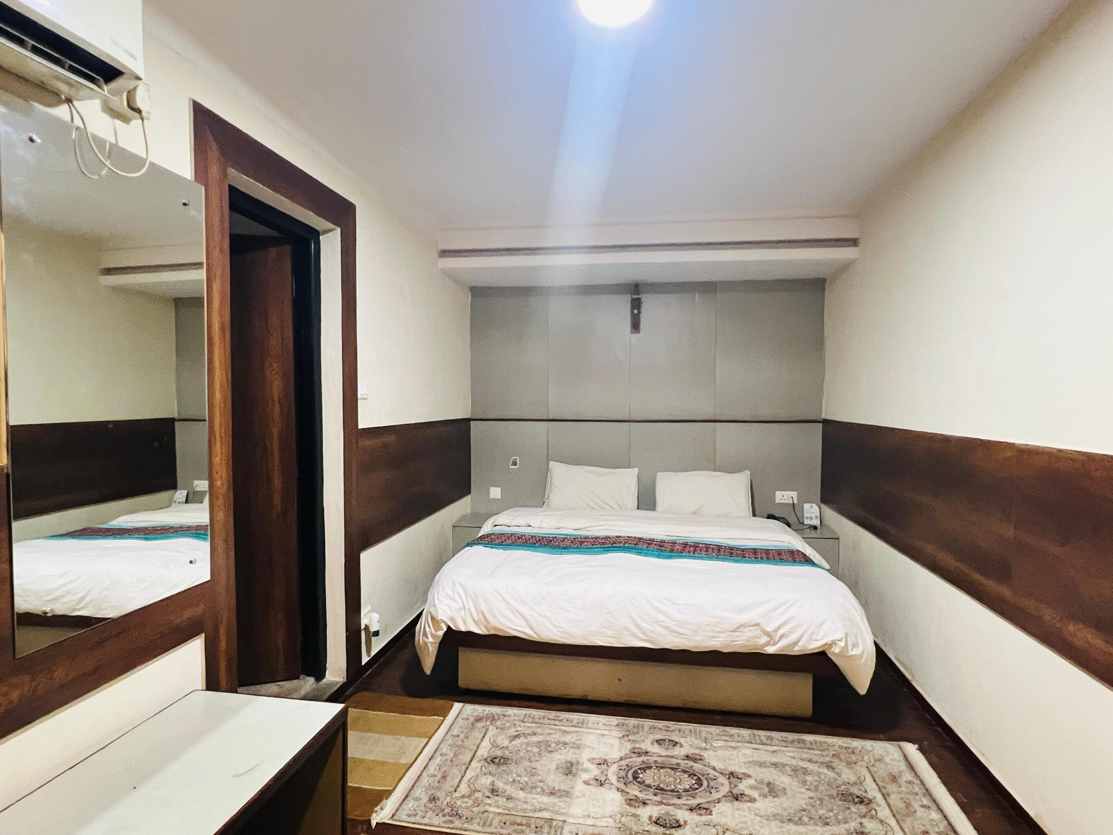 Camera Deluxe | Una scrivania, postazione laptop, Wi-Fi gratuito