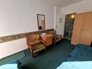 Apartment | 1 bedroom, bed sheets