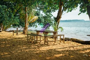 Beach/ocean view - Bunga Jabe Beach (Karimun Jawa)