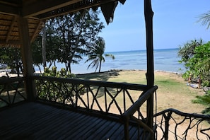 Talo, rantanäköala | Terassi/patio