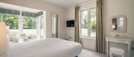 4 bedrooms, Internet, bed sheets