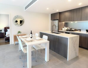 Dining - Olympic Park Stylish 2BR | Walk to stadium | Pool & Gym (Lidcombe)