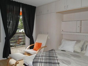 1 bedroom, WiFi, bed sheets