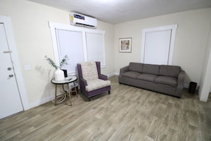 TV - Angel`s Comfort Suite (El Paso)
