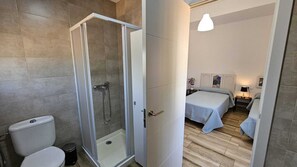 Shower, bidet, towels
