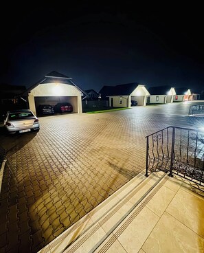 Unclassified image, 4 of 93, button - Roua Residence (Vladimirescu)