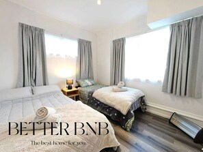 2 soverom, strykejern/-brett, wi-fi (inkludert) og sengetøy