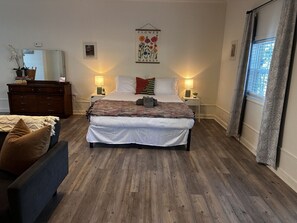 1 chambre, fer et planche à repasser, Wi-Fi gratuit, draps fournis