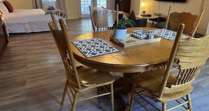 BlueHeronLake-Guesthouse Studio