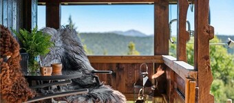 Secluded Mountain Cabin in Telemark – Panoramic Views