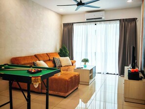 TV, video games, stereo - Ipoh Manhattan Free Waterpark 3BR 8Pax Family Suite MHA306 by City Home Empire (Ipoh)