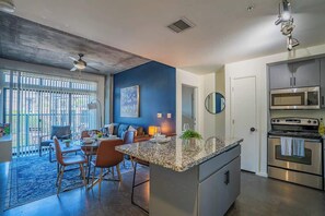 Fridge, microwave, oven, stovetop - Phoenix DT Retreat | Pool, Gym, Parking, Balcony (Phoenix)