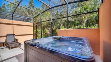 Tina de hidromasaje interior