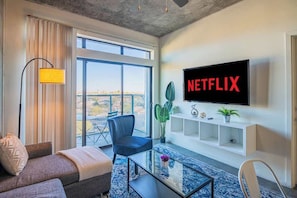 TV, offices - DT PHX 2BR Retreat | Balcony, Pool, Parking, W/D (Phoenix)
