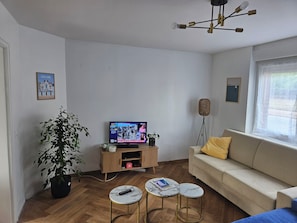 TV