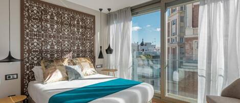 2 Schlafzimmer, Zimmersafe, Schreibtisch, Bügeleisen/Bügelbrett