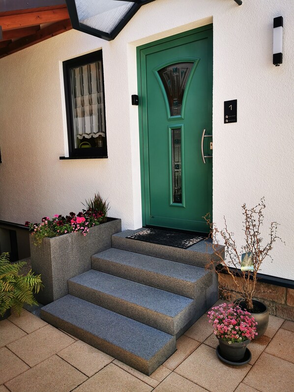 Exterior detail - Modern Holiday Apartment Am Flohbach 1 (Floh-Seligenthal)