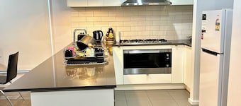 Master room with Private Ensuite!